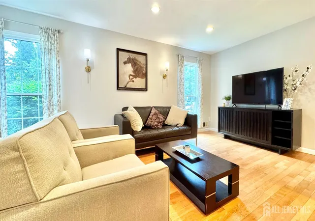 Photo 2 of Townhouse for sale at 507 Timber Oaks Rd, Edison, NJ 08820 | MLS# 2616413R | Listing updated on 2026-09-09