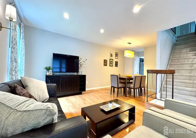 Photo 3 of Townhouse for sale at 507 Timber Oaks Rd, Edison, NJ 08820 | MLS# 2616413R | Listing updated on 2026-09-09