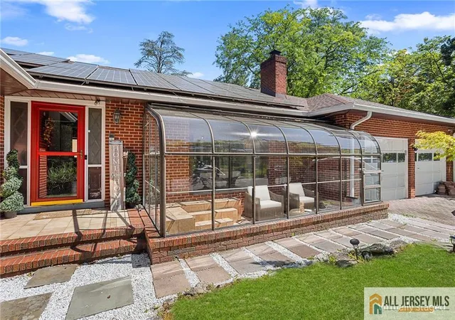 Photo 1 of Single family home for sale at 88 Tall Oaks Dr, East Brunswick, NJ 08816 | MLS# 2662385M | Listing updated on 2026-06-29