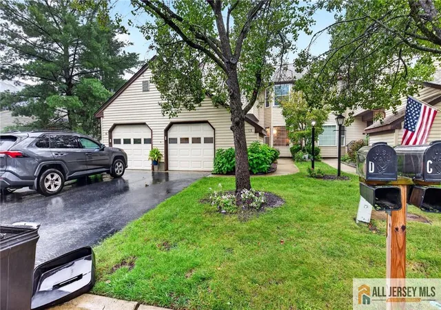 2nd image of 5 Hillsborough Dr #5B, Monroe, NJ 08831 | MLS# 2770373M