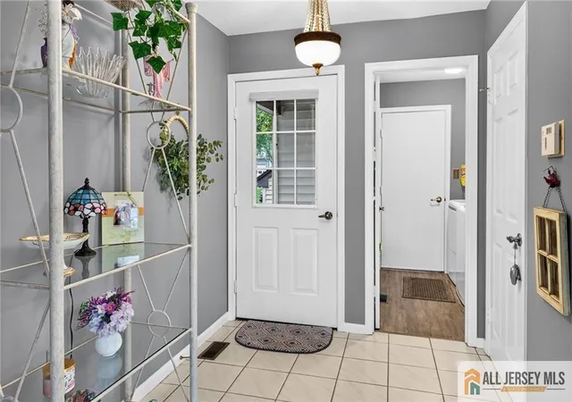 5th image of 5 Hillsborough Dr #5B, Monroe, NJ 08831 | MLS# 2770373M