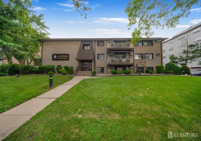 2nd image of 747-757 N Broad St #105, Elizabeth, NJ 07208 | MLS# 2701981R
