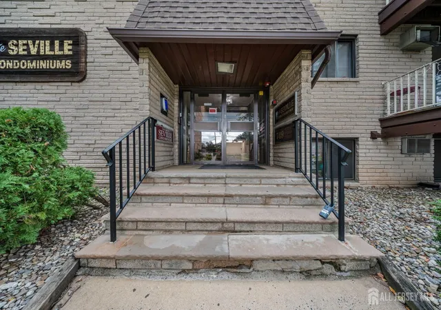 3rd image of 747-757 N Broad St #105, Elizabeth, NJ 07208 | MLS# 2701981R