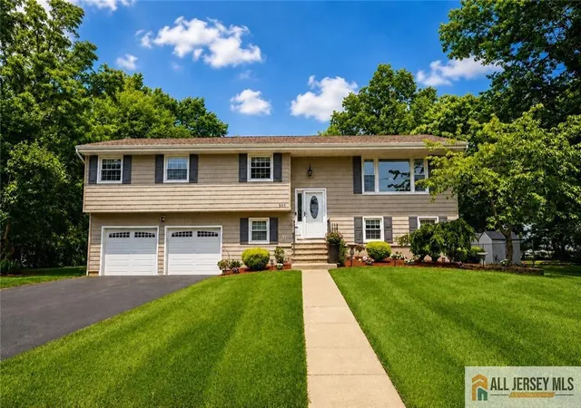 Photo 1 of Single family home for sale at 505 Halsey Rd, North Brunswick, NJ 08902 | MLS# 2770131M | Listing updated on 2026-07-31