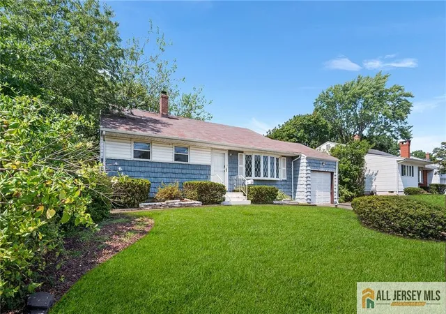 Photo 3 of Single family home for sale at 21 Eardley Rd, Edison, NJ 08817 | MLS# 2660275M | Listing updated on 2025-10-21