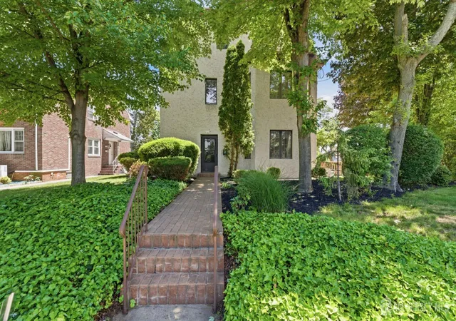 Homes for sale in South Amboy, NJ | 329 S Pine Ave S, South Amboy, NJ 08879 | MLS# 2616398R