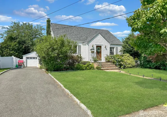 Photo 1 of Single family home for sale at 11 14 3rd Street, Fair Lawn, NJ 07410 | MLS# 2701719R | Listing updated on 2026-09-01