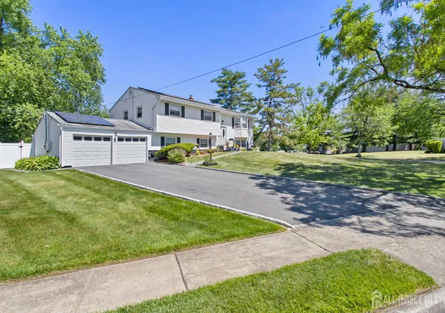 Photo 3 of Single family home for sale at 7 Vauxhall Rd, East Brunswick, NJ 08816 | MLS# 2617238R | Listing updated on 2026-07-28