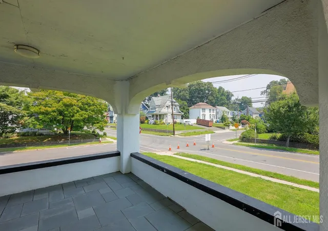 Photo 4 of Single family home for sale at 260 S Washington Ave, Dunellen, NJ 08812 | MLS# 2614070R | Listing updated on 2026-08-18