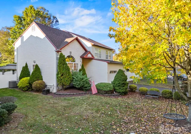 4th image of 43 Pemberton Dr, Matawan, NJ 07747 | MLS# 2607486R
