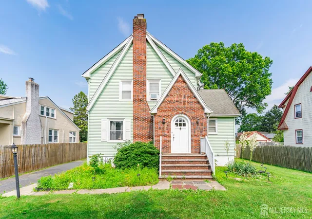 Photo 4 of Single family home for sale at 139 Palmer Ave, South Plainfield, NJ 07080 | MLS# 2600522R | Listing updated on 2025-09-29