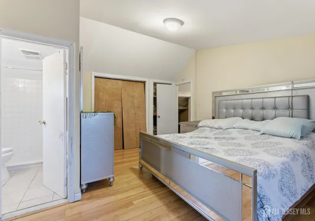5th image of 1490 Champlin Sq, Teaneck, NJ 07666 | MLS# 2612854R