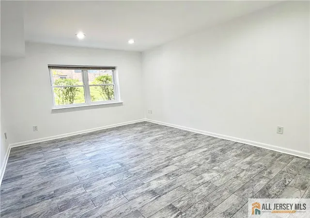 Photo 3 of Condo for sale at 615 Sharon Garden Ct #615, Woodbridge, NJ 07095 | MLS# 2660731M | Listing updated on 2025-11-06