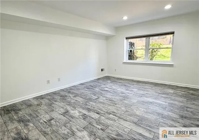 Photo 4 of Condo for sale at 615 Sharon Garden Ct #615, Woodbridge, NJ 07095 | MLS# 2660731M | Listing updated on 2025-11-06
