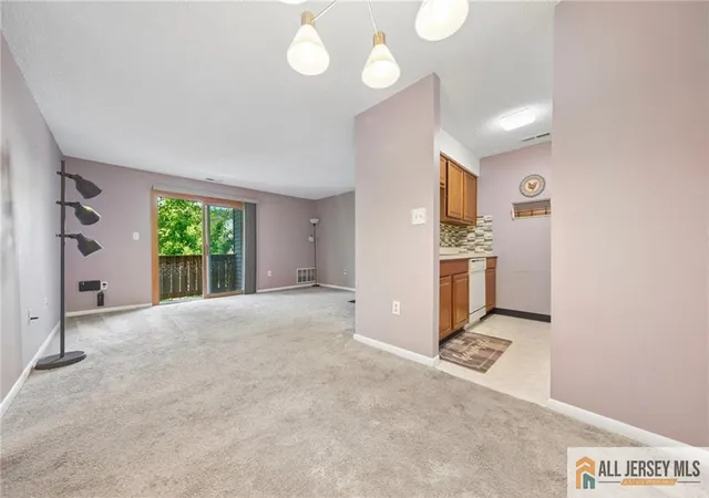 4th image of 1308 Ravens Crest Dr, Plainsboro, NJ 08536 | MLS# 2770177M