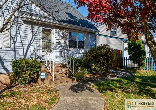 Photo 3 of Single family home for sale at 13 Putnam Ave, Edison, NJ 08817 | MLS# 2660793M | Listing updated on 2025-11-17