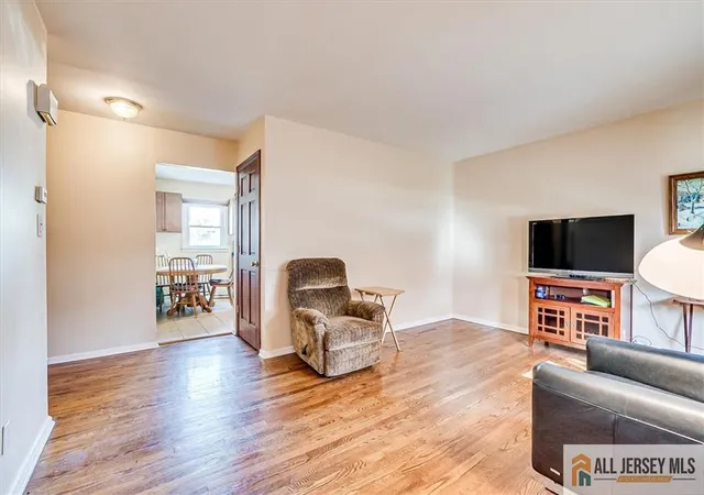 Photo 4 of Single family home for sale at 13 Putnam Ave, Edison, NJ 08817 | MLS# 2660793M | Listing updated on 2025-11-17