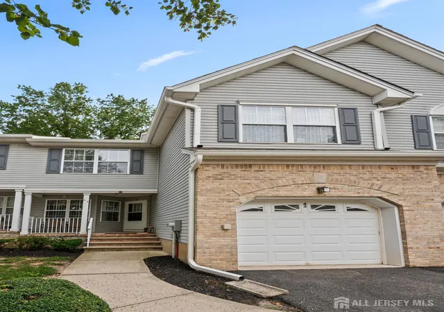 4th image of 43 Jared Dr, North Brunswick, NJ 08902 | MLS# 2702793R