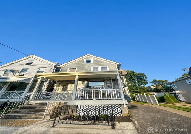 Homes for sale in Perth Amboy, NJ | 180 State St, Perth Amboy, NJ 08861 | MLS# 2617016R