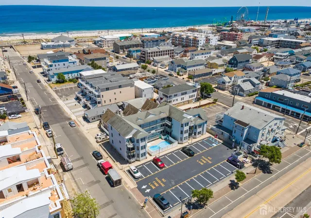 2nd image of 1418Th Blvd Blvd, Seaside Heights, NJ 08751