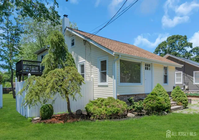 Homes for sale in Spotswood, NJ | 141 Brunswick Ave, Spotswood, NJ 08884 | MLS# 2618272R