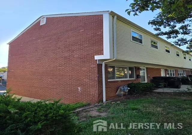 4th image of 238 E Inza St, Highland Park, NJ 08904 | MLS# 2701097R