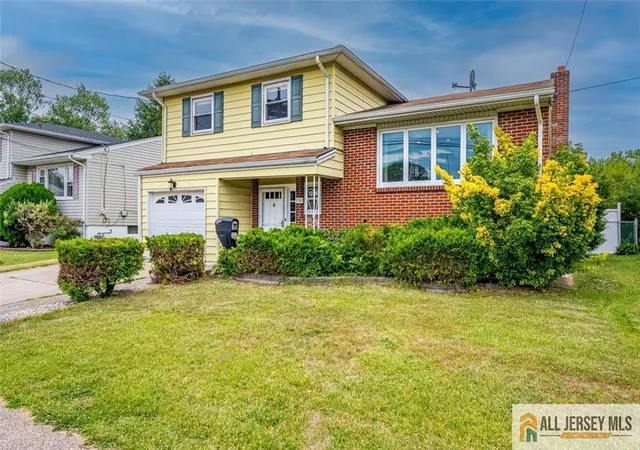 Single family home for sale at 2300 Desisto Dr, Rahway, NJ 07065 | MLS# 2662325M