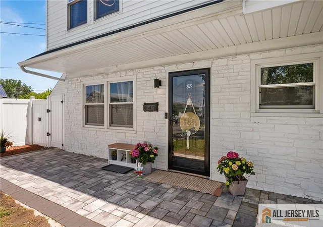Photo 3 of Single family home for sale at 88 Leber Ave, Carteret, NJ 07008 | MLS# 2662178M | Listing updated on 2026-06-12