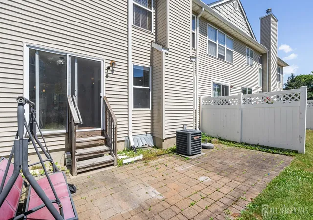 Homes for sale in South Brunswick, NJ | 303 Cobblestone Ct, South Brunswick, NJ 08852 | MLS# 2617633R