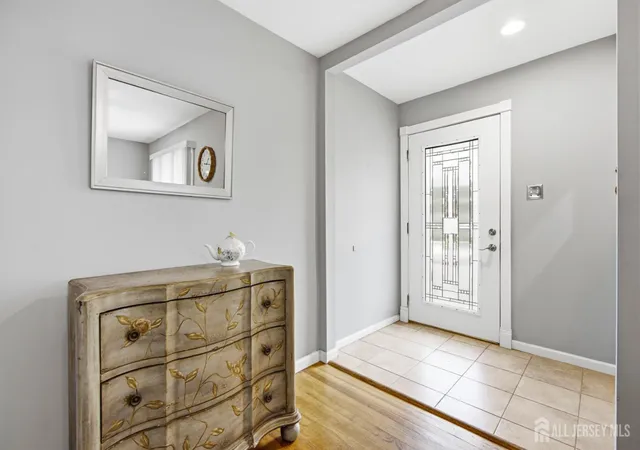 5th image of 2 Carter Pl, Parlin, NJ 08859 | MLS# 2701805R