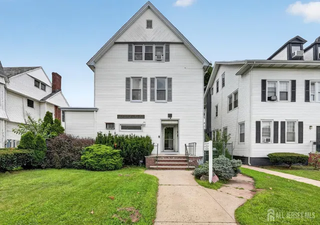 1st image of 137 Livingston Ave, New Brunswick, NJ 08901 | MLS# 2702746R