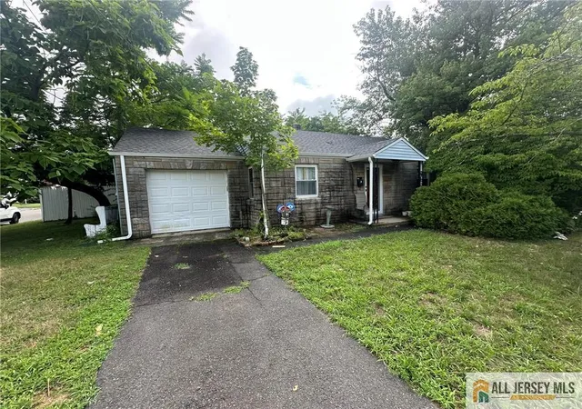 Homes for sale in Spotswood, NJ | 125 Snowhill St, Spotswood, NJ 08884 | MLS# 2770040M
