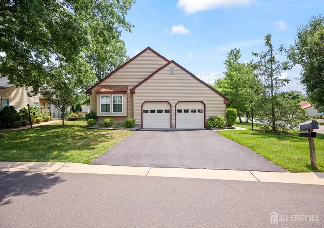 2nd image of 2 Winslow Rd, Monroe Township, NJ 08831 | MLS# 2700182R
