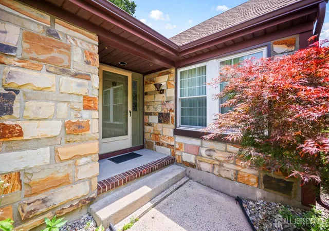 3rd image of 2 Winslow Rd, Monroe Township, NJ 08831 | MLS# 2700182R
