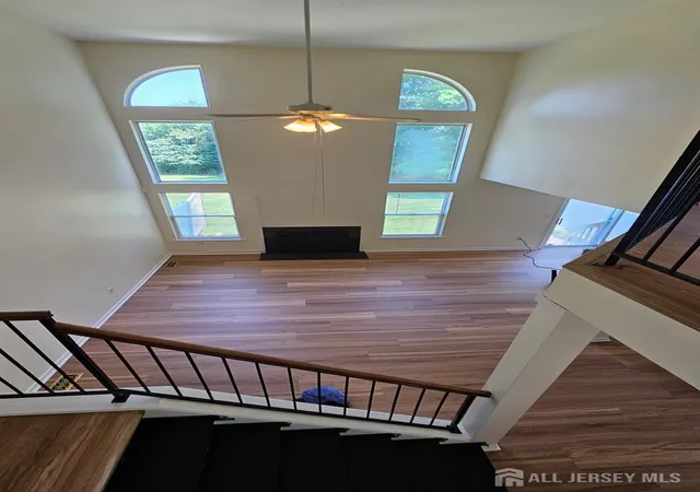 10th image of 405 Cobblestone Ct, Monmouth Junction, NJ 08852 | MLS# 2702800R