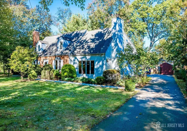 Photo 1 of Single family home for sale at 39 Rayle Ct, Metuchen, NJ 08840 | MLS# 2606197R | Listing updated on 2025-12-16