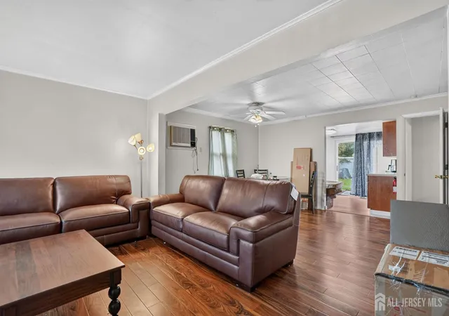 3rd image of 24 Hillcrest Ave, Edison, NJ 08817 | MLS# 2701324R