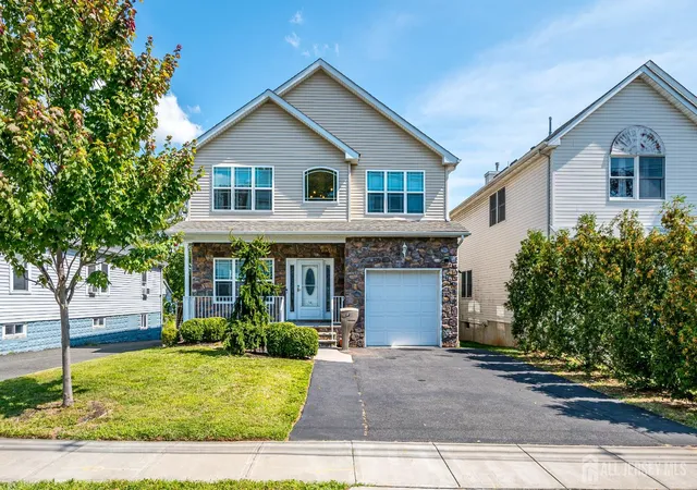 Homes for sale in Iselin, NJ | 54 Hillcrest Ave, Iselin, NJ 08830 | MLS# 2617039R