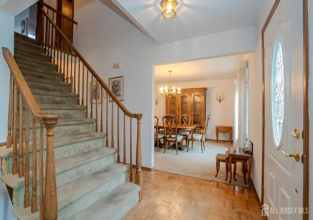 4th image of 15 Lynn Ct, North Brunswick, NJ 08902 | MLS# 2701346R