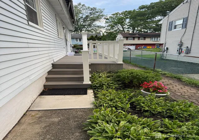 31st image of 211 E Louis Pl E, Iselin, NJ 08830 | MLS# 2701986R