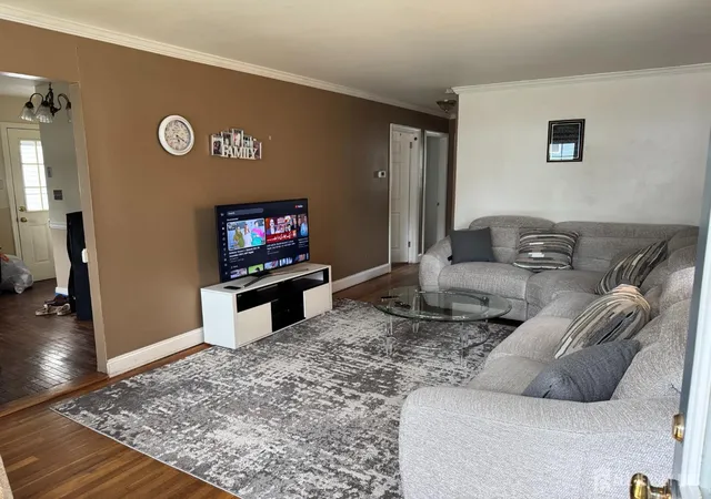 image of 211 E Louis Pl E, Iselin, NJ 08830 | MLS# 2701986R