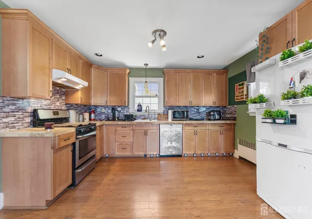 2nd image of 196 Gabriel Ter, South Amboy, NJ 08879 | MLS# 2702026R