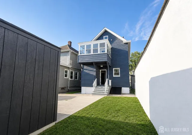 21st image of 441 Compton Ave, Perth Amboy, NJ 08861 | MLS# 2700829R