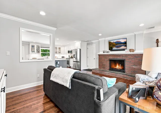 3rd image of 1 Frank Ave, Sayreville, NJ 08872 | MLS# 2703405R