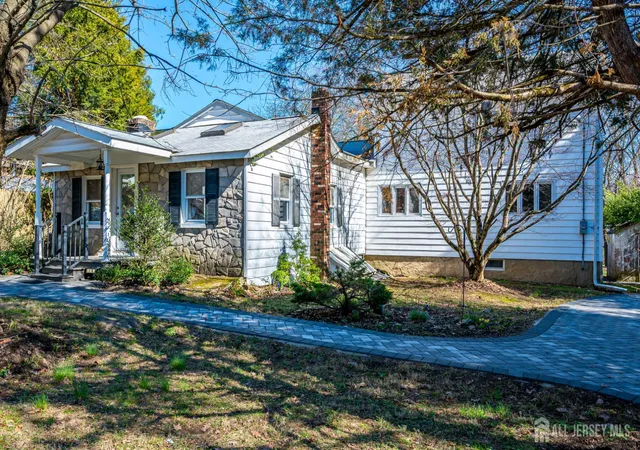 1st image of 16 Skytop Rd, Long Valley, NJ 07853 | MLS# 2702753R