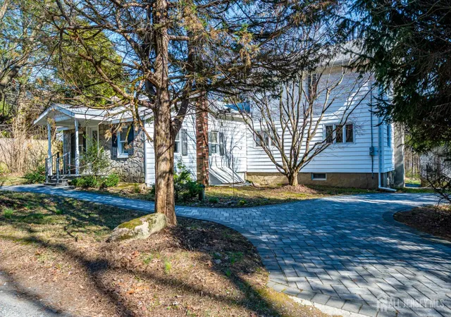 3rd image of 16 Skytop Rd, Long Valley, NJ 07853 | MLS# 2702753R