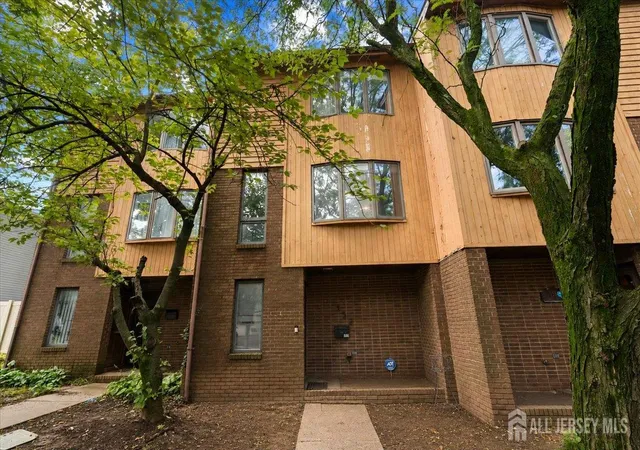 2nd image of 152 George St, New Brunswick, NJ 08901 | MLS# 2703484R
