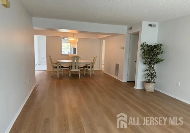 4th image of 525 Belford Rd, Monroe Township, NJ 08831