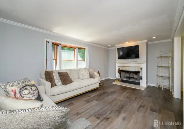 Homes for sale in Califon, NJ | 11 Pine Ridge Rd, Califon, NJ 07830 | MLS# 2617473R