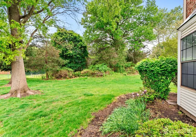3rd image of 127 Berkshire Ct, Piscataway, NJ 08854 | MLS# 2615623R